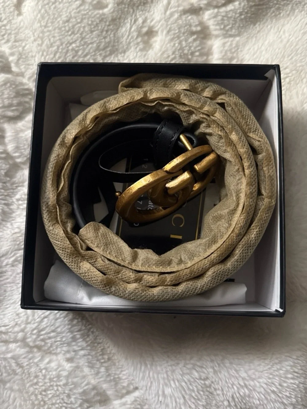 Gucci unisex size
